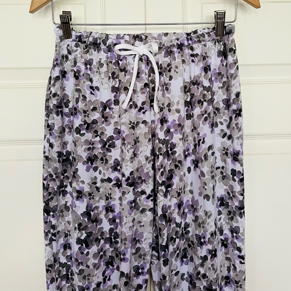 {Simply Vera Vera Wang} Pajama Top and Pants Matching Set in Purple - Small - Picture 10 of 15